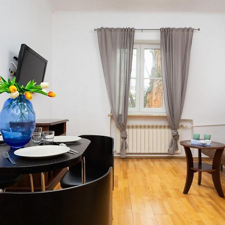 Warsaw New Town Apartment By Noclegi Renters Екстер'єр фото