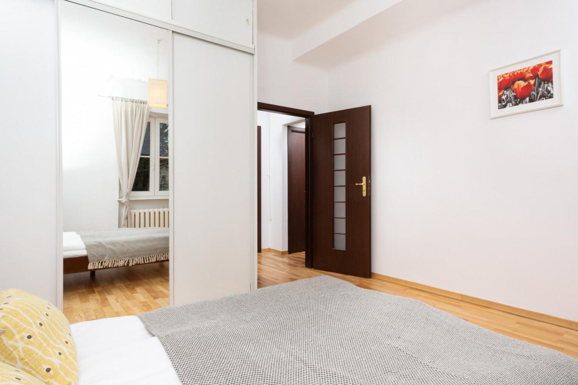 Warsaw New Town Apartment By Noclegi Renters Екстер'єр фото